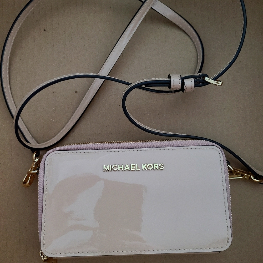 Michael Kors crossbody wallet